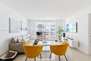 6039 Collins Ave APT 1423, Miami Beach, FL 33140, Sold 02/21/25