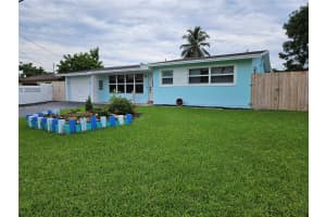 5721 SW 57th St, Davie, FL 33314, Sold 12/03/24