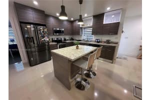 9840 Colonial Dr, Miami, FL 33157, Sold 12/16/24