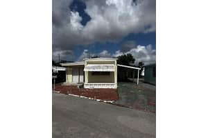 8725 SW 16th St, Davie, FL 33324, Sold 01/15/25