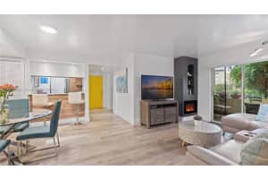 10765 Sw 108th Ave 107, Miami