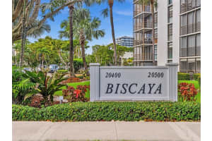 20500 W Country Club Dr APT 106, Aventura, FL 33180, Sold 04/17/25
