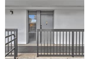 20500 W Country Club Dr APT 106, Aventura, FL 33180, Sold 04/17/25