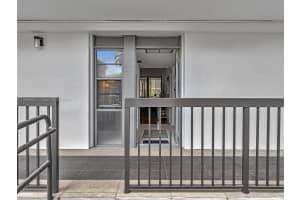20500 W Country Club Dr APT 106, Aventura, FL 33180, Sold 04/17/25