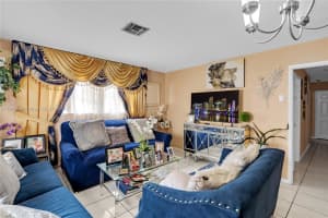 6101 NW 18th Ct, Sunrise, FL 33313, Sold 01/07/25