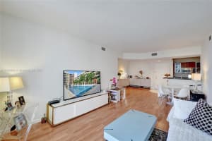 18800 NE 29th Ave APT 629, Aventura, FL 33180, Sold 03/10/25