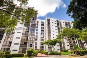 17021 N Bay Rd 124, Sunny Isles Beach