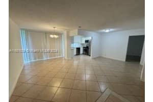 17021 N Bay Rd APT 124, Sunny Isles Beach, FL 33160, - MLS#A11681039