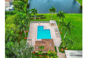 15971 NW 14th Rd, Pembroke Pines, FL 33028, Sold 12/06/24
