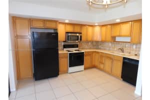 8015 SW 107th Ave APT 111, Miami, FL 33173, Sold 12/17/24