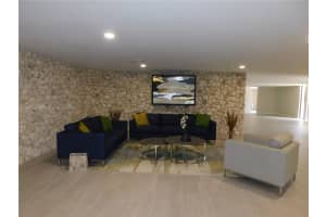 8015 SW 107th Ave APT 111, Miami, FL 33173, Sold 12/17/24