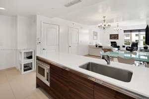 3739 Collins Ave # N-307, Miami Beach, FL 33140, - MLS#A11681236