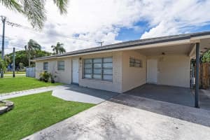 617 S 12th St, Lantana, FL 33462, Sold 12/27/24
