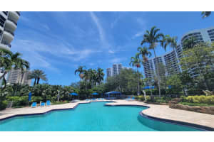 3500 Mystic Pointe Dr 2302, Aventura