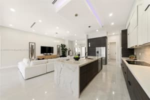 11620 Canal Dr, North Miami, FL 33181, Sold 05/30/25