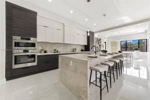 11620 Canal Dr, North Miami, FL 33181, Sold 05/30/25