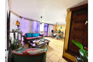 Calle 9b #50-15 Cali,valle 0 ,, FL  - MLS#A11681548