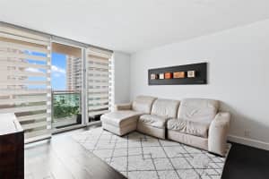 3000 S Ocean Dr APT 802, Hollywood, FL 33019, Sold 11/26/24