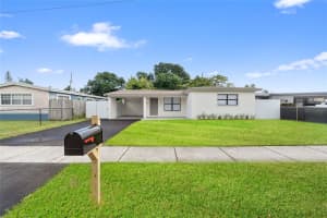 470 NW 29th Terrace, Fort Lauderdale, FL 33311, Sold 12/02/24