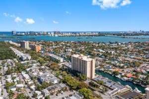 2350 Ne 135th St 1401, North Miami