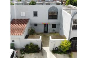 1060 W 43rd Pl #40, Hialeah, FL 33012, Sold 12/11/24