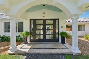 12200 Vista Ln, Pinecrest, FL 33156, Sold 02/18/25