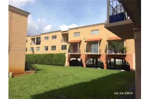 1305 W 53rd St 410, Hialeah