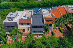5990 Paradise Point Dr 5990 Palmetto Bay, FL 33157 - MLS#A11681970