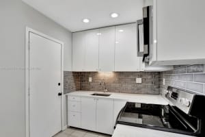 3040 NE 16th Ave # 104, Oakland Park, FL 33334, Sold 12/27/24