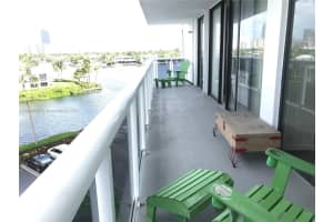 20515 E Country Club Dr 541, Aventura