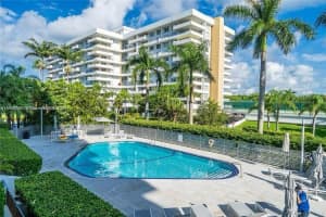 199 Ocean Lane Dr 613, Key Biscayne
