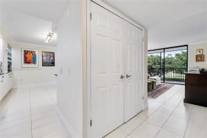 105 Lake Emerald Dr. 315 Oakland Park, FL 33309 - MLS#A11682050