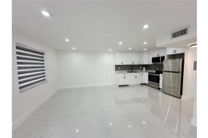 10735 SW 3rd St APT 3, Miami, FL 33174, Sold 06/27/25