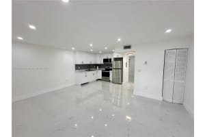 10735 SW 3rd St APT 3, Miami, FL 33174, Sold 06/27/25