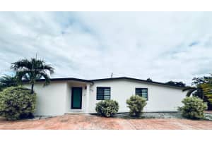 18531 NW 82nd Ct, Hialeah, FL 33015, Sold 02/28/25