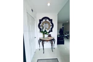 18531 NW 82nd Ct, Hialeah, FL 33015, Sold 02/28/25