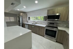 161 W 30th St, Hialeah, FL 33012, Sold 12/04/24