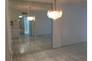 1085 W 68th St APT 102, Hialeah, FL 33014, Sold 12/06/24