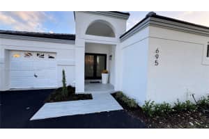 695 NW 126th Ct, Miami, FL 33182, Sold 11/22/24