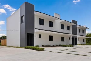 548 SW 7th St, Florida City, FL 33034, Sold 10/23/24