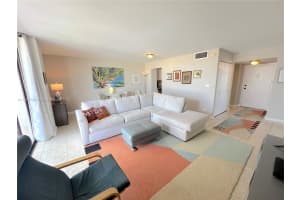 1800 Collins Ave APT 11A, Miami Beach, FL 33139, Sold 01/21/25