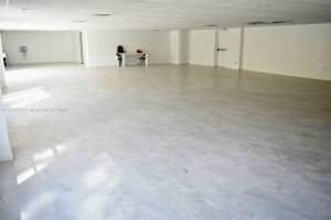 1555 W 44th Pl APT 250, Hialeah, FL 33012, Sold 05/30/25
