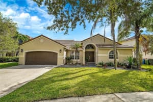864 Verona Lake Dr, Weston, FL 33326, Sold 12/04/24