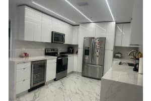 1315 W 83rd St, Hialeah, FL 33014, Sold 02/26/25