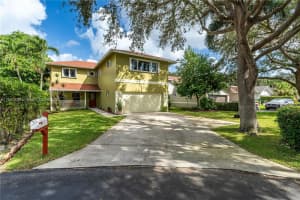 6591 SW 13th St, Plantation, FL 33317, Sold 04/04/25
