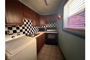 520 NE 38th St APT 10, Miami, FL 33137, Sold 03/05/25