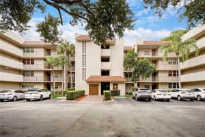1931 Sabal Palm Dr, Davie, FL 33324, Sold 01/17/25