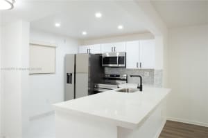 10975 SW 107th St APT 118, Miami, FL 33176, Sold 02/24/25