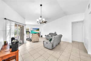 2550 SE 7th Pl, Homestead, FL 33033, Sold 01/17/25