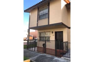 1122 W 42nd St #24, Hialeah, FL 33012, Sold 01/07/25